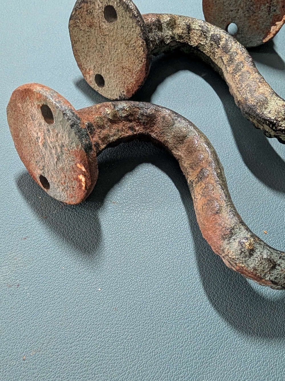Antique-Style Cast Iron Tentacle Wall Hooks - Patina Brown - Picture 10 of 13